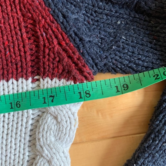 Cable knit sweater - Picture 4 of 6